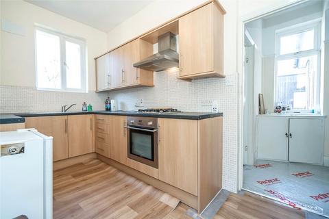 3 bedroom apartment for sale, Brownlow Road, London, N11