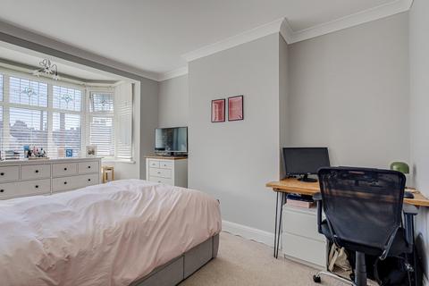 23 Cavendish Gardens, Westcliff-on-sea, SS0 9XR