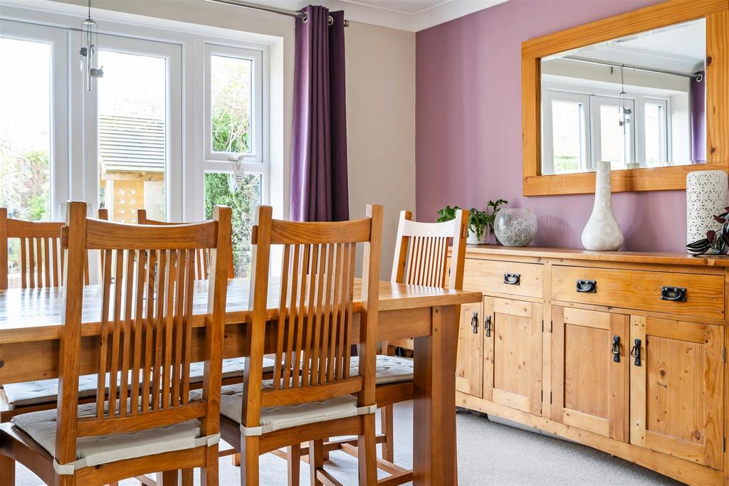 34 Whitefields Gate 34.jpg