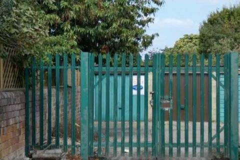 Garage to rent, Crescent Road, Reading RG1