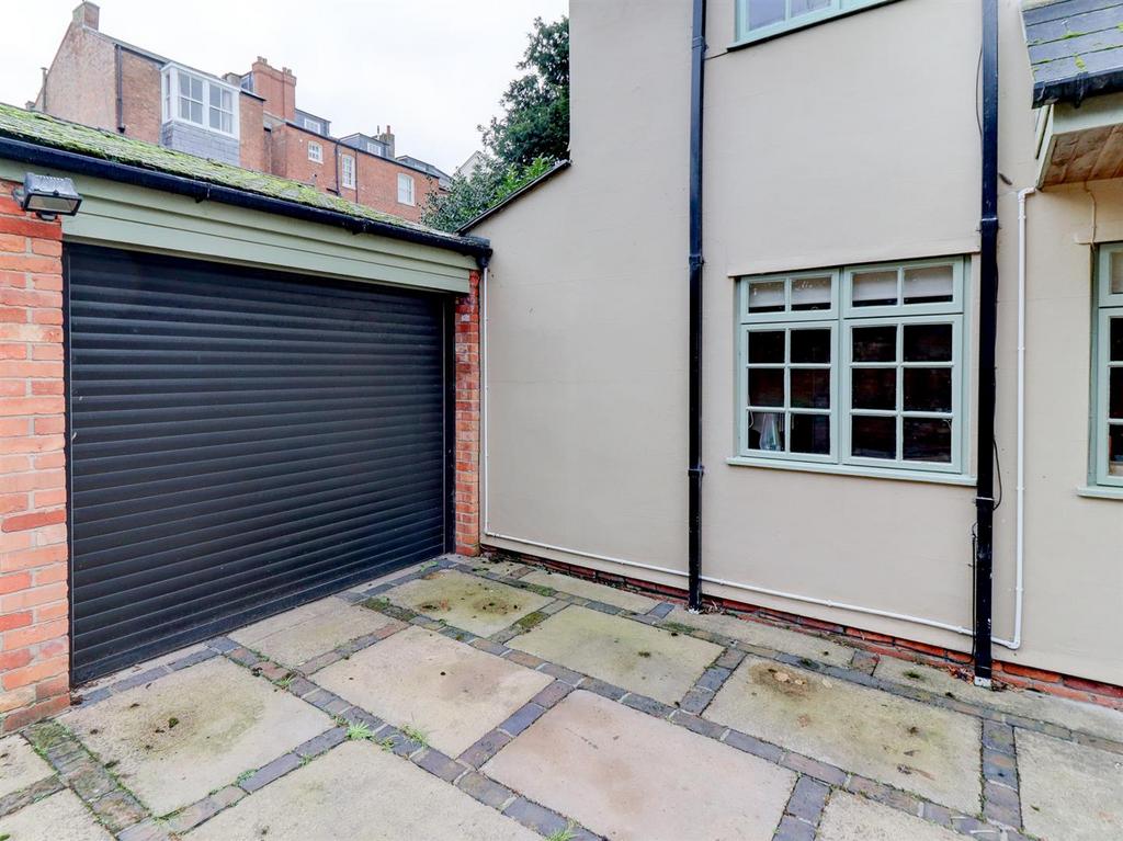 Single Garage