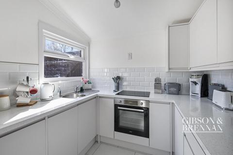 1 bedroom flat for sale, Whitcroft, Basildon, SS16