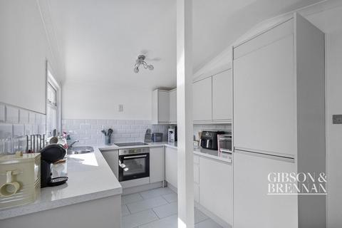 1 bedroom flat for sale, Whitcroft, Basildon, SS16