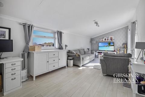 1 bedroom flat for sale, Whitcroft, Basildon, SS16