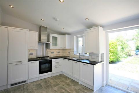 2 bedroom house to rent, Bertal Road, Earlsfield, SW17 0BX