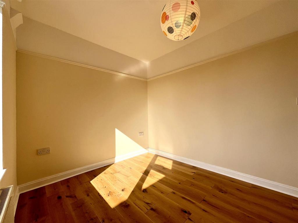 Bedroom 2 Aspect 3