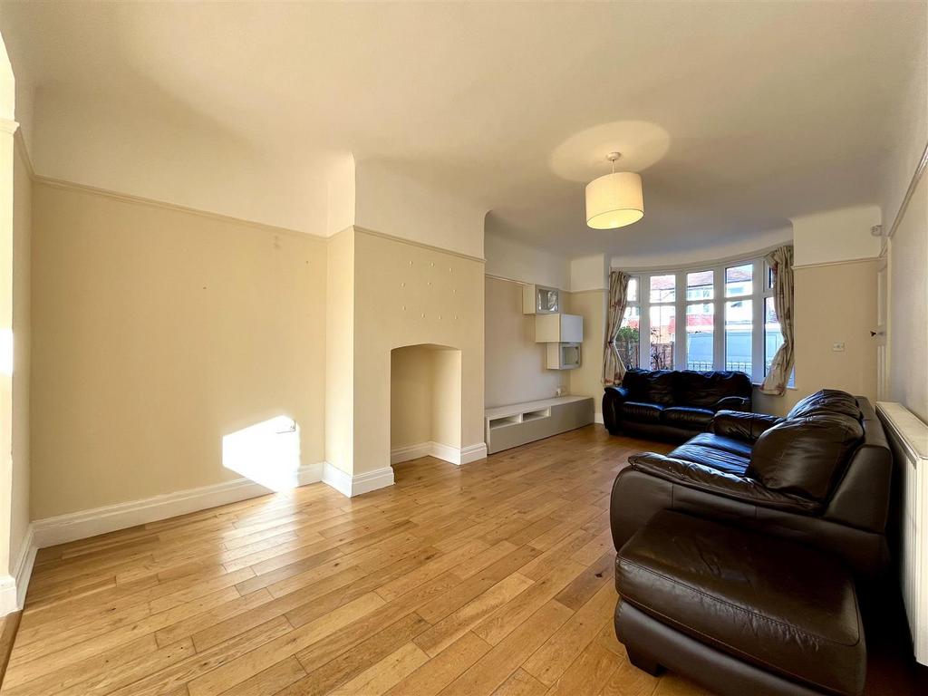 Living Area Aspect 2