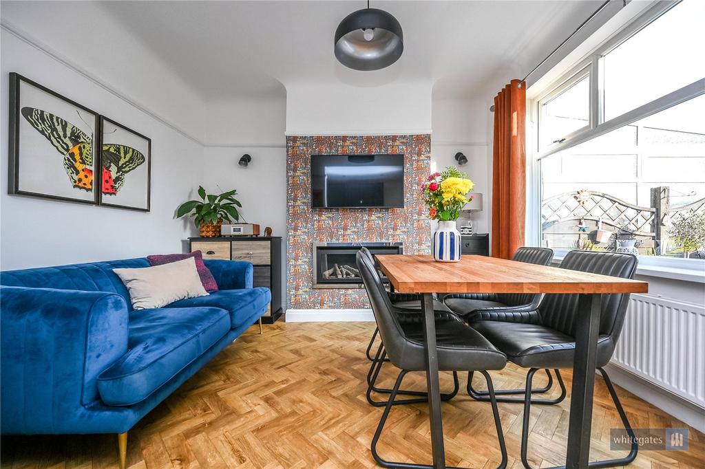 Family/Dining Room