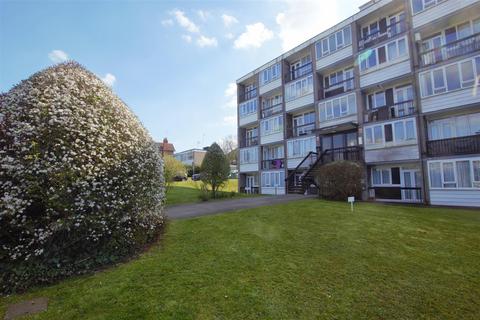 1 bedroom flat to rent, Ashbourne Court, Ashbourne Close, London N12