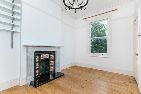 Flat 3, 13 Dornton Road, South Croydon, CR2 7DR