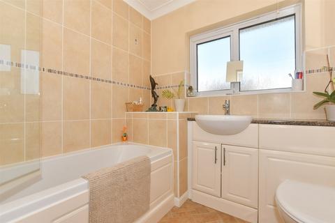 5 Cunningham Drive, Wickford, SS12 9PF