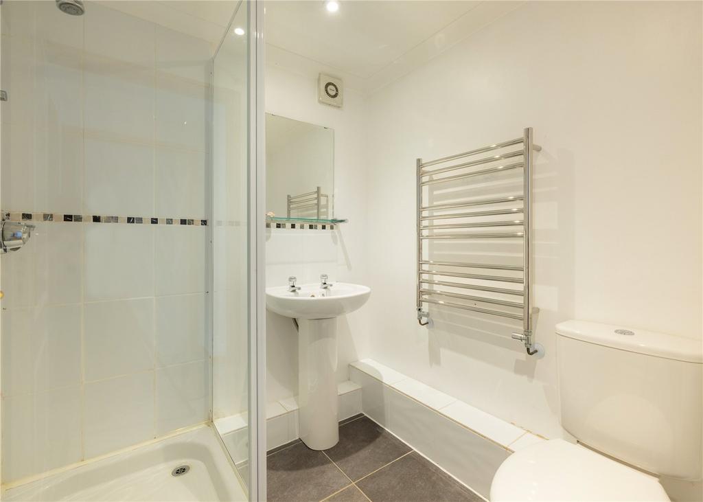 Family Shower Room