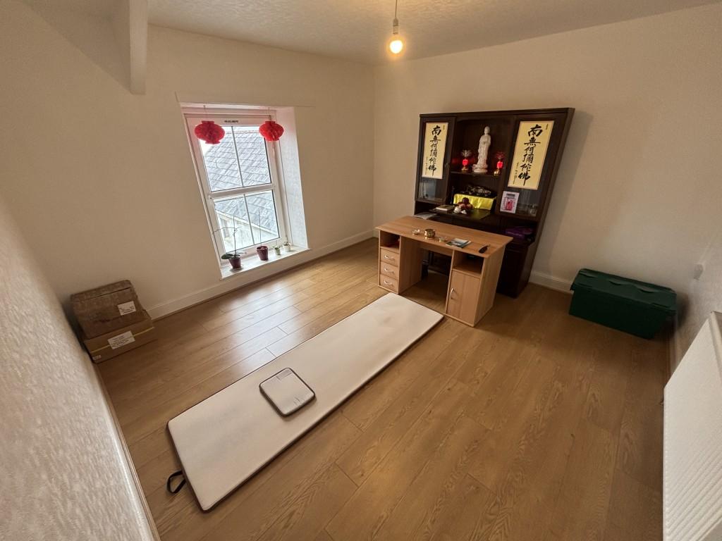 Rear bedroom 4