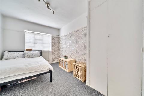 1 bedroom apartment for sale, Friary Estate, London