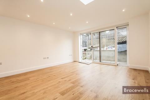 36 Hankins Lane, London, NW7 3AG