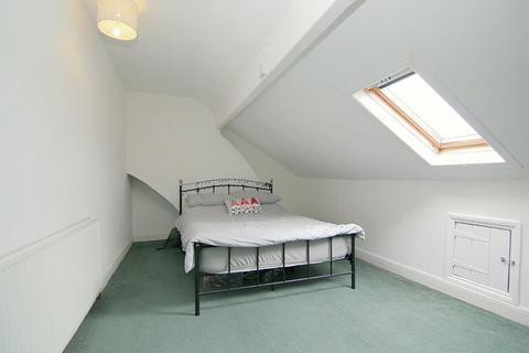 19 Third Street, Low Moor, Bradford, BD12 0JB
