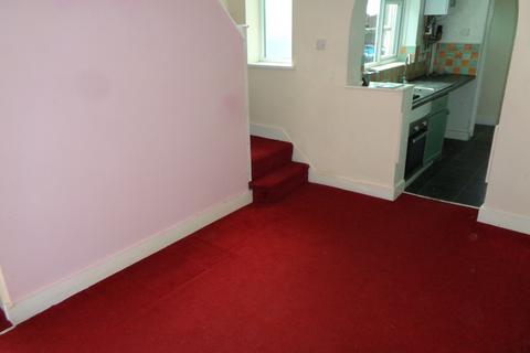 2 bedroom cottage for sale, St Dunstans Road, Feltham, TW13