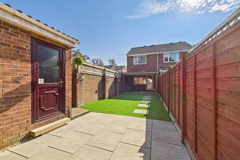 80 Bittern Avenue, Abbeydale, Gloucester, GL4 4WB