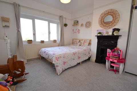 14 Kingsway, Bradford, BD2 1NE