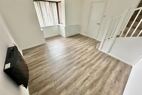 2 bedroom cluster house to rent, The Paddocks, Flitwick, MK45 1XF