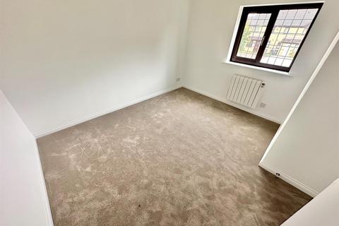 2 bedroom cluster house to rent, The Paddocks, Flitwick, MK45 1XF