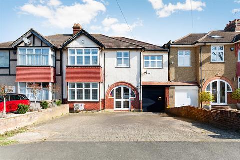 4 bedroom semi-detached house to rent, Wickham Avenue, Cheam, Sutton