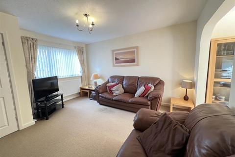 63 Greenways, Abernant, Aberdare, CF44 0GW