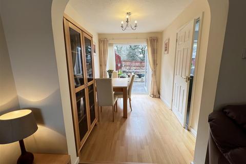 63 Greenways, Abernant, Aberdare, CF44 0GW