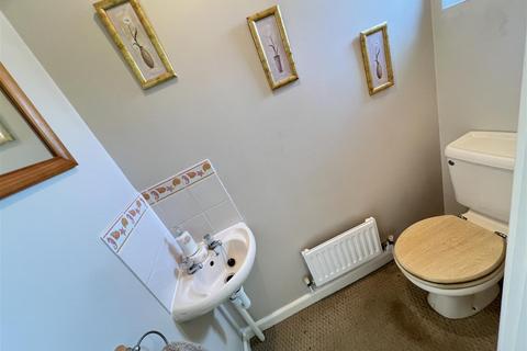 63 Greenways, Abernant, Aberdare, CF44 0GW