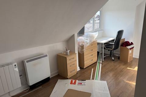 1 bedroom block of apartments to rent, En-Suite Room – Upperton Road, Leicester, LE3 0HB. £650 PCM.