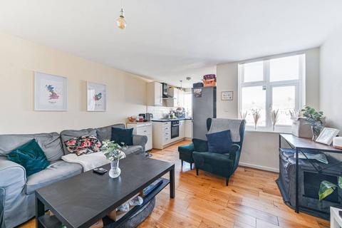 2 bedroom flat to rent, The Oval, Bexleyheath, Sidcup, DA15
