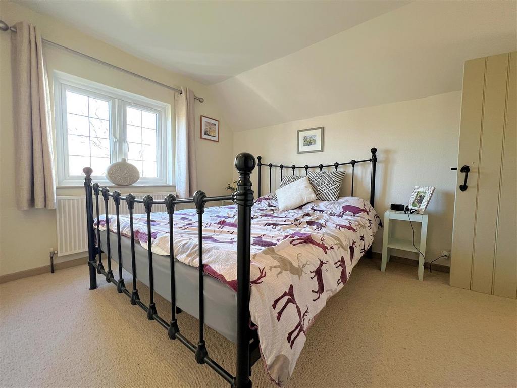 Bed 1.1.jpg