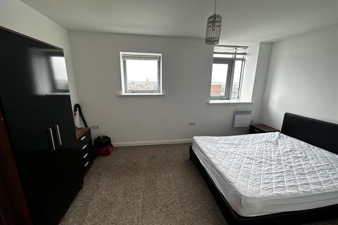 2 bedroom apartment to rent, Cubic Preston