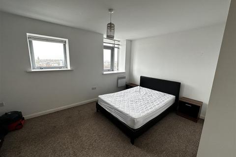 2 bedroom apartment to rent, Cubic Preston