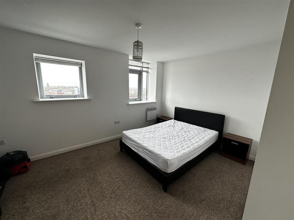 Bedroom 1.jpeg