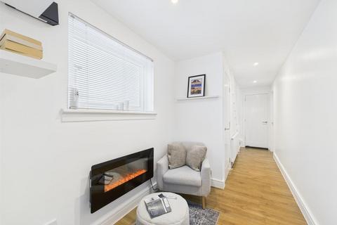 6 Quarryknowe Crescent, Inchture, Perth, PH14 9RH