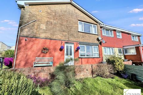 2 bedroom flat for sale, a Howy Road, Rassau, Ebbw Vale