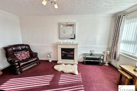 2 bedroom flat for sale, a Howy Road, Rassau, Ebbw Vale