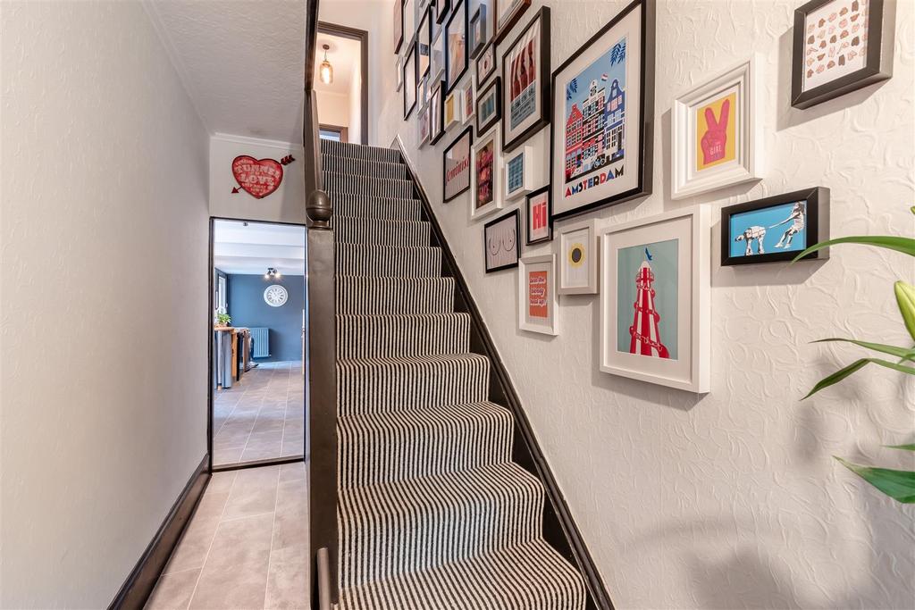 8638846-interior02.jpg