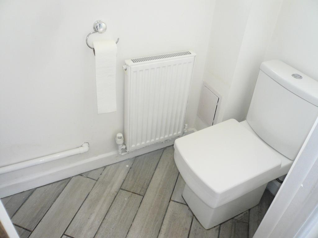 Cloakroom/WC