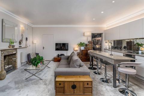 1 bedroom flat for sale, Cadogan Gardens, Chelsea, London, SW3