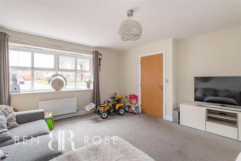 16 Chapel Way, Coppull, Chorley, PR7 4QN