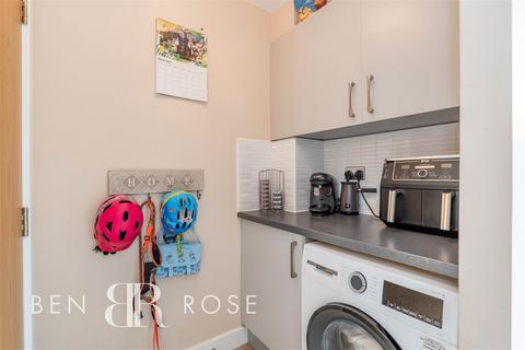 16 Chapel Way, Coppull, Chorley, PR7 4QN