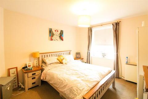 2 Duck Hill, Ripon, HG4 1BL