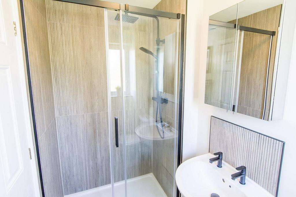 En suite Bedroom Two
