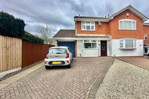 2 bedroom semi-detached house for sale, Roper Way, Woodsetton DY3