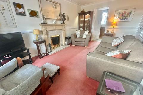 2 bedroom semi-detached house for sale, Roper Way, Woodsetton DY3