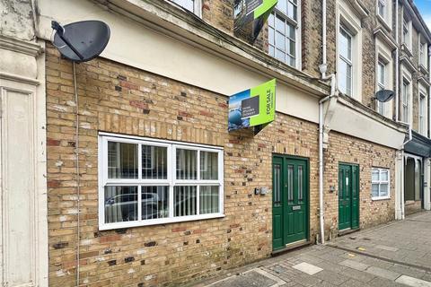 1 bedroom apartment for sale, Clarence Road, East Cowes, Isle of Wight