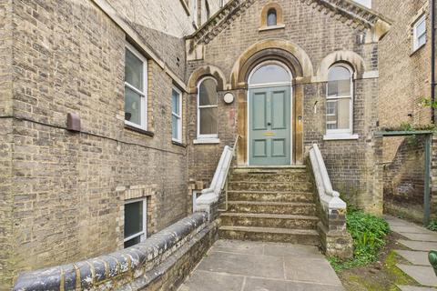 2 bedroom apartment to rent, Flat 2, 55 Bateman Street, Cambridge, Cambridgeshire