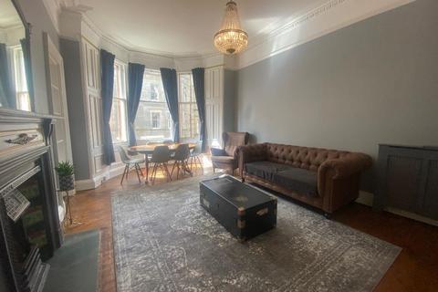 1 bedroom flat to rent, Montpelier Park, Bruntsfield, Edinburgh, EH10